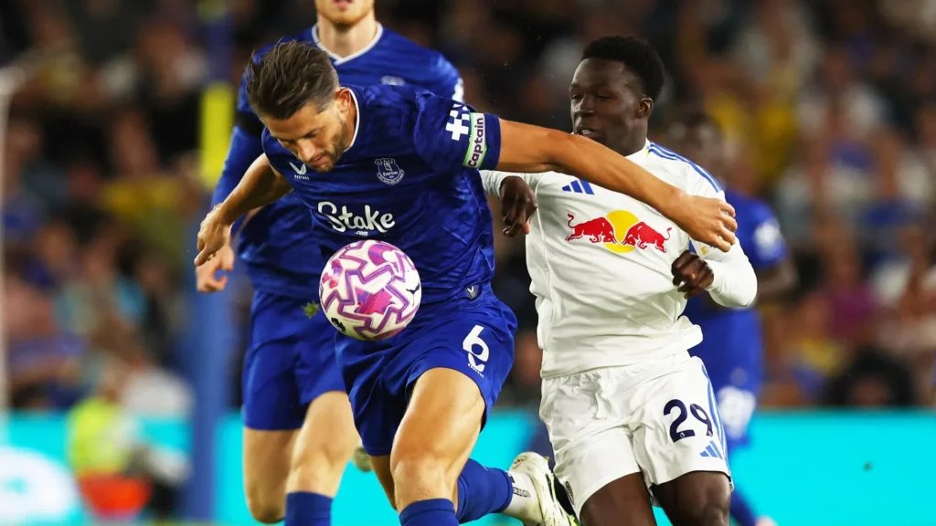 Tarkowski holds off Gnonto